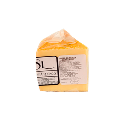 Queso mezcla cuña semicurado (500 - 600 gr)
